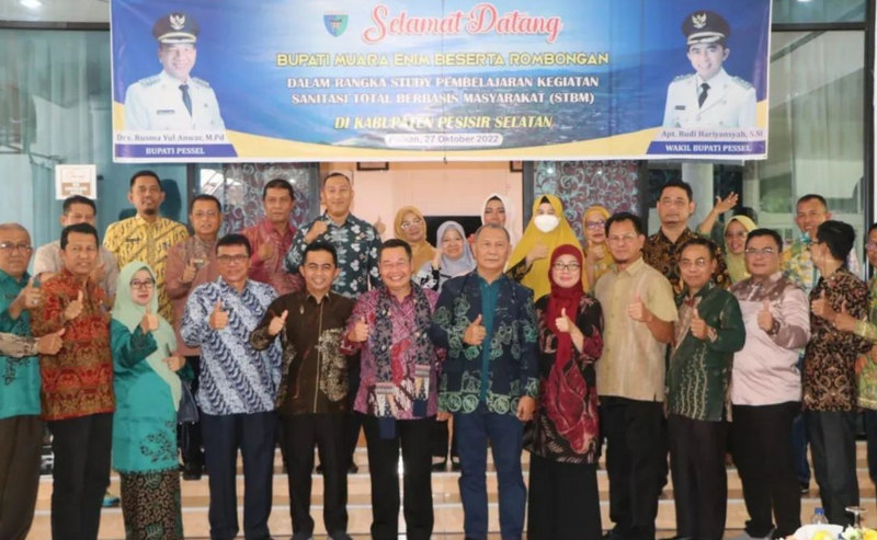 Pemkab Muara Enim Studi Pembelajaran Sanitasi Total Berbasis Masyarakat di Kab Pesisir Selatan