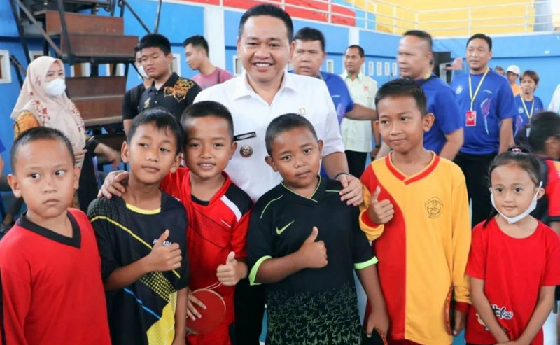 PJ Bupati Muara Enim Bersama Atlit Muda Tenis Meja Muara Enim